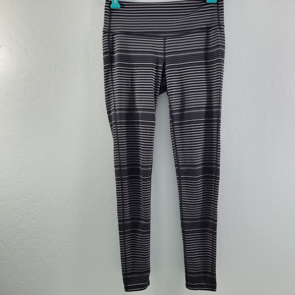 Athleta Black & Gray Striped High Waisted Ankle Leggings Size M 22823-0185